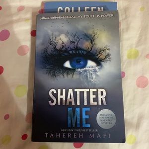SHATTER ME TAHEREH MAFI